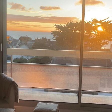 Appartement Vue Mer Proche Plage Et Centre Granville Exterior photo